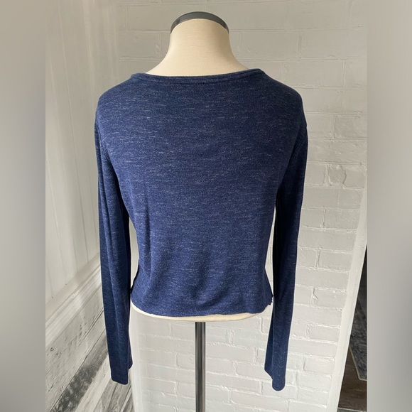 A new day cropped long sleeve tee 2/$15 - Picture 2 of 3
